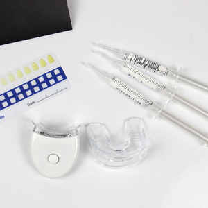 Kit professionnel de blanchiment des dents avec lumière LED et gels, système de blanchiment des dents - Product Image 5