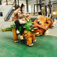 Équipement de parc d'attractions animatronique : Modèle de dinosaure électrique marcheur Triceratops pour centre commercial