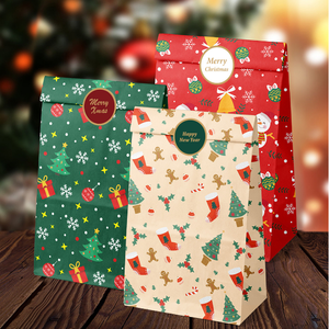 Sacchetti Regalo in Carta Kraft Natalizi con Stampa Invernale di Alberi, Neve, Cervi e Pigne, Borse con Cordoncino per Confezioni Regalo Festive - Product Image 6