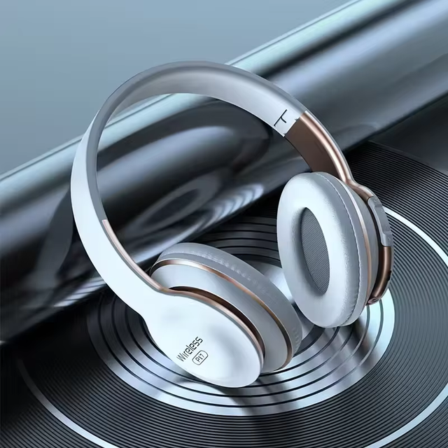 Hot Selling P17 Wireless Headphones Fold Portable Sport Headsets Noise Cancelling Tws Earbuds Hi-fi Sound Earphone