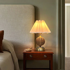 Wiederaufladbare Rattan-Tischlampe Maßgefertigte Lampe De Table Rattan Geflochtener Lampenschirm Klassisches Design für Hochzeit Restaurant Tischbeleuchtung - Product Image 2