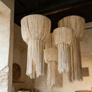 Pantalla <span class=keywords><strong>de</strong></span> Lámpara <span class=keywords><strong>de</strong></span> Macramé Estilo Bohemio con Detalles <span class=keywords><strong>de</strong></span> Borlas para Proyectos Hoteleros Eclécticos y Restaurantes Modernos - Product Image 1