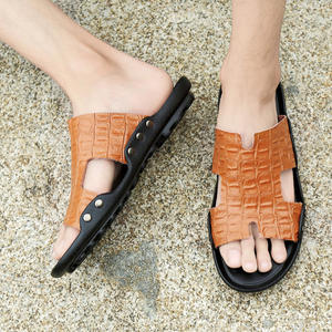 Sandales en cuir pour hommes, chaussures de mode décontractées H, pantoufles en cuir de luxe pour l'extérieur - Product Image 1