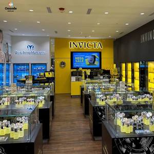 Vitrinas de Exhibición para Relojes y Joyas de Lujo |   Vitrinas de Vidrio Personalizadas para Tiendas de Alta Gama |   Soluciones de Diseño de Interiores de Alta Gama para Comercios Minoristas - Product Image 3