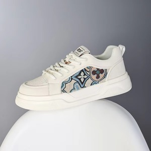 Chaussures pour hommes 2026 nouvelle collection printemps, marque haut de gamme, petites chaussures blanches pour hommes, chaussures de sport et de loisirs à semelle souple - Product Image 3