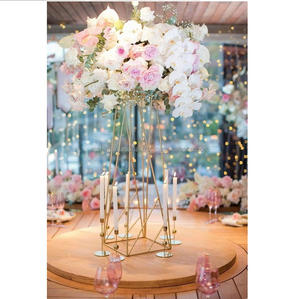 Élégants supports de table en acrylique pour fleurs, centres de table de mariage, vases à fleurs en acrylique pour décorations de mariage en gros - Product Image 3