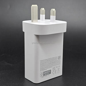 2024 nuovo Design 65W Super veloce caricatore rapido PD spina UK <span class=keywords><strong>3</strong></span> porte USB A/C da viaggio caricabatterie universale da parete per tutti i telefoni - Product Image 2