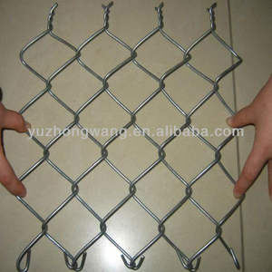 Malla de Alambre Galvanizada de Alta Seguridad con Orificios Cuadrados y Servicio de Corte para Campos Deportivos y Muros Perimetrales - Product Image 4
