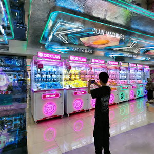 Accogliete i visitatori internazionali con una macchina di peluche multilingue e giochi indoor a tema globale per un pubblico diverso - Product Image 5