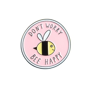 Broches et épingles en émail rondes roses en forme d'abeille, motif 'DON'T WORRY BEE HAPPY', pour enfants, épingles de revers, badges pour chemises et sacs, bijoux - Product Image 3