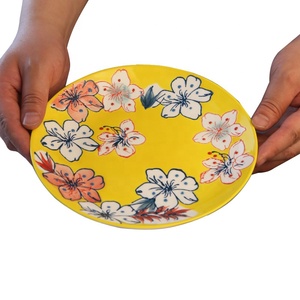 Venta al por mayor 8 pulgadas ronda bajo vidriado Color pintura de la mano de la cena de cerámica placas - Product Image 1