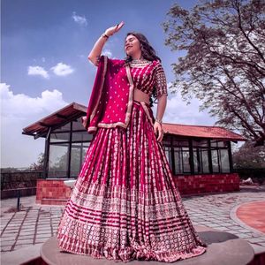 Lehenga Choli paquistaní de la mejor calidad del mejor diseño para el vestido de boda del desgaste del Partido de las mujeres en el precio al por mayor con alta calidad - Product Image 6