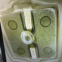 Offre Spéciale Condensateur Électrolytique en Aluminium SMD Original UWX1E100MCL1GB 10uF 25V Composants Électroniques