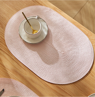 Ensemble de 4 sets de table ovales en polypropylène, lavables, tissés, antidérapants, résistants à la chaleur, durables, faciles à nettoyer (rose)