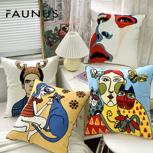 Funda de Cojín para Sofá de Algodón Bordada a Mano con Diseño de Personajes de Fantasía, Estilo Picasso Clásico, Popular en India - Product Image 5