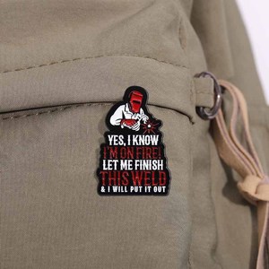 Déjame terminar esta soldadura esmalte Pin soldadura trabajador broche solapa insignia joyería regalo para amigos al por mayor - Product Image 3