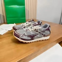 Sneakers de course rétro unisexes de luxe avec panneaux en mesh, lacets graphiques contrastés, semelle extérieure robuste antidérapante, chaussures décontractées pour l'hiver/le printemps