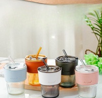 YEKEA Tasse de voyage en verre 400 ml, résistante à la chaleur, avec manchon en cuir, style américain, cadeau de rentrée scolaire, couvercle, paille, coton perlé