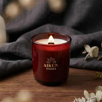Bougie parfumée en verre rouge AIKUN OEM avec mèche en bois, parfum personnalisé, emballage cadeau pour les fêtes, vente en gros