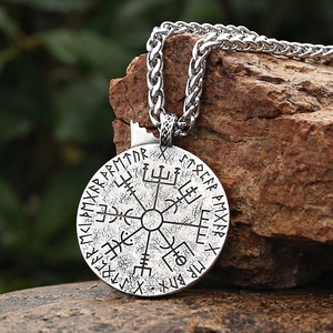 Collar de lobo Fenrir inspirado en la mitología nórdica de acero inoxidable, joyería vikinga - Product Image 3