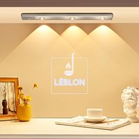 Lampe œil de chat montée en surface en aluminium pour chambre à coucher Veilleuse sans fil à gradation avec détecteur de mouvement