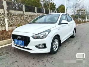 Hyundai <span class=keywords><strong>Rio</strong></span> 1.4L GLS Edizione Enjoy 2017, Trasmissione Automatica, Veicolo a Benzina - Product Image 2