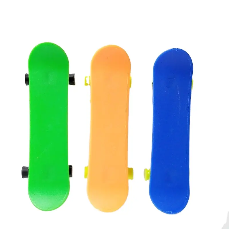 Brinquedos promocionais de plástico, mini skate, patinete, brinquedos de plástico para dedo