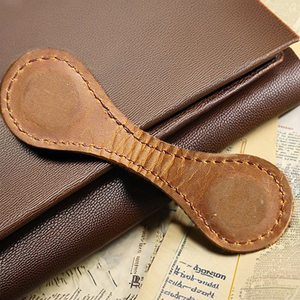 Signet en cuir véritable de diviseur de page magnétique double face vintage avec des marqueurs d'angle pour le signet de cadeau d'automobile et d'éducation - Product Image 4