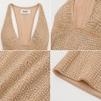 Robe longue Anjie OEM ODM pour femme, couleur nude, ornée de strass, col licou, décolleté plongeant en V profond, dos ouvert, coupe colonne, personnalisable avec marque privée