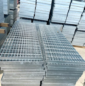 Gouttières <span class=keywords><strong>de</strong></span> bâtiment en acier personnalisables Drains Floors Options <span class=keywords><strong>de</strong></span> style <span class=keywords><strong>de</strong></span> taille disponibles au prix <span class=keywords><strong>de</strong></span> gros Plaque <span class=keywords><strong>de</strong></span> <span class=keywords><strong>grille</strong></span> en métal galvanisé - Product Image 6