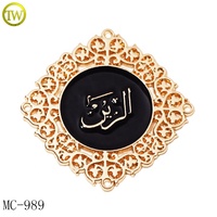 Étiquettes métalliques personnalisées plaquées or pour vêtements, logos décoratifs de créateur, accessoires de couture, badges et plaques pour manteaux