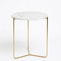 Table en fer moderne avec plateau en marbre, table d'appoint moderne avec structure en métal doré pour le salon