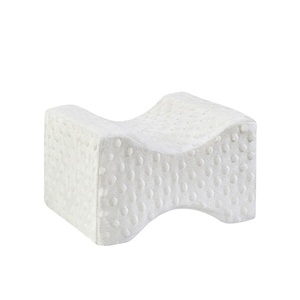 Oreiller de repos pour le soutien de la posture des <span class=keywords><strong>genoux</strong></span> et des jambes en mousse à mémoire de forme tricotée pour une utilisation en chambre - Product Image 1