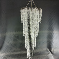 Décoration de mariage pour événement à la maison Lustre suspendu en perles acryliques longues avec pendentifs décoratifs d'intérieur Lustre