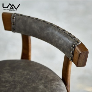 <span class=keywords><strong>Chaise</strong></span> <span class=keywords><strong>de</strong></span> <span class=keywords><strong>bar</strong></span> <span class=keywords><strong>de</strong></span> style industriel rétro américain avec dossier, tabouret rond en <span class=keywords><strong>bois</strong></span> courbé avec clous en cuivre, tabouret haut caractéristique - Product Image 5