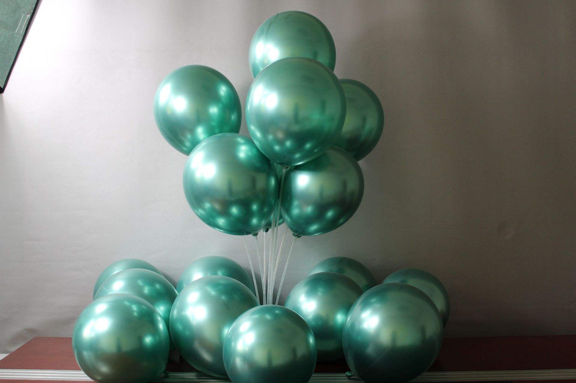 chrome green balloon