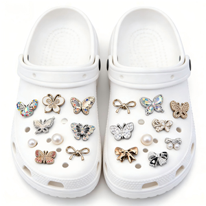 Adornos para Zapatos Ecológicos de ABS, con Forma de Mariposa y Lazo, con Cristales Brillantes, para Niñas y Mujeres, Decoraciones DIY para Verano y Playa, Listos para Enviar - Product Image 5