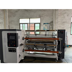 Plataforma de laminación en caliente con cuchilla ajustable de engranaje helicoidal y calentamiento por aceite para laminación de cinta conductora termofusible y película de TPU - Product Image 1