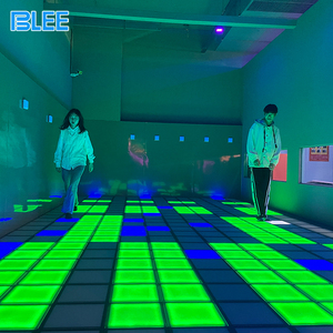Nuevo Juego Interactivo de Activación de Piso LED de 30x30cm, Juegos Activos para Interiores, Parques de Aventuras, Parques Deportivos, Centros Comerciales, Parques de Trampolines - Product Image 1