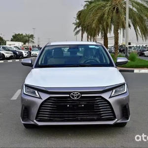 AUCUN DOMMAGE Voitures TOYOTA YARIsS Y + 1.3L 2024 d'occasion entièrement chargées, à essence et CVT, prêtes à partir - Product Image 5