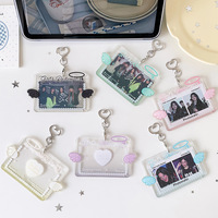 Porte-cartes horizontal transparent en acrylique de 3 pouces, style coréen, avec pendentif Ailes d'ange et Cœur, pour photocard K-Pop et breloque de sac