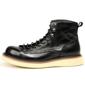 Mocasines de Hombre de Alta Gama, Hechos a Mano en Cuero Vacuno Europeo Repujado, con Parches, Punta Cuadrada y Cierre de Cordones - Product Image 5