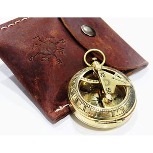 Brújula Náutica de Latón ALFA NAUTICAL con Estuche de Cuero, Portátil para Bolsillo, Senderismo y Actividades al Aire Libre - Product Image 1