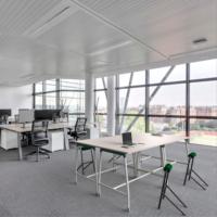 Bureau d'étude pliable au design moderne Tables de réunion modulaires Table de formation avec roues Table de formation pliable