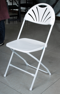 Sillas plegables de plástico blanco para jardín para fiesta - Product Image 5