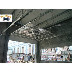 Porte <span class=keywords><strong>de</strong></span> <span class=keywords><strong>garage</strong></span> résidentielle moderne sectionnelle isolée 8*7 10*10 double verre dépoli aluminium pour maison <span class=keywords><strong>garage</strong></span> - Product Image 5