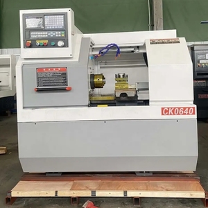 CK0640 מחרטת מפנה <span class=keywords><strong>Cnc</strong></span> מיטה שטוחה מחרטת <span class=keywords><strong>Cnc</strong></span> עם צריח מכונת מחרטת <span class=keywords><strong>Cnc</strong></span> למרכז מפנה מתכת - Product Image 2