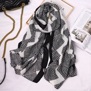 High Quality Cotton And Linen Designer Shawl Scarf And Female Ombre Color Linen Multifunctional Scarves