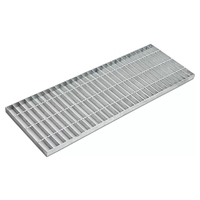 Grille métallique soudée sur mesure en acier galvanisé pour couvercle de tranchée de drainage de passerelle extérieure, avec services de soudage et découpe