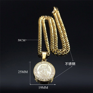 Collier à pendentif Saint Michel en chaîne avec médaille d'ange plaqué or et argent religieux - Product Image 4